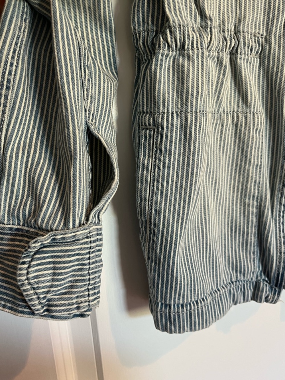 GAP Women's Light Blue and White Pinstripe Denim Utility Jacket - Picture 3 of 8